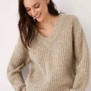 Frank and Oak V-Neck Women's Lambswool Sweater in Beige